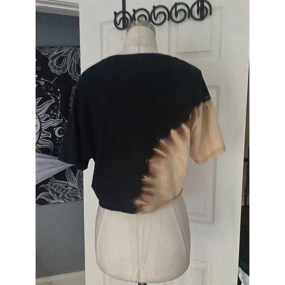 AC/DC High Voltage Rock N Roll 1976 Tie Dye Cropped Tshirt MED - Picture 3 of 3